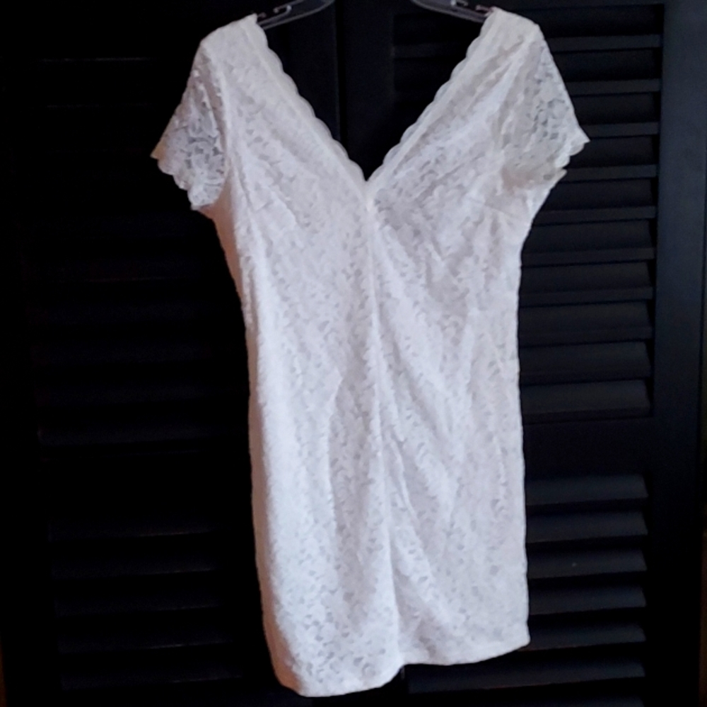New white lace dress junior size large